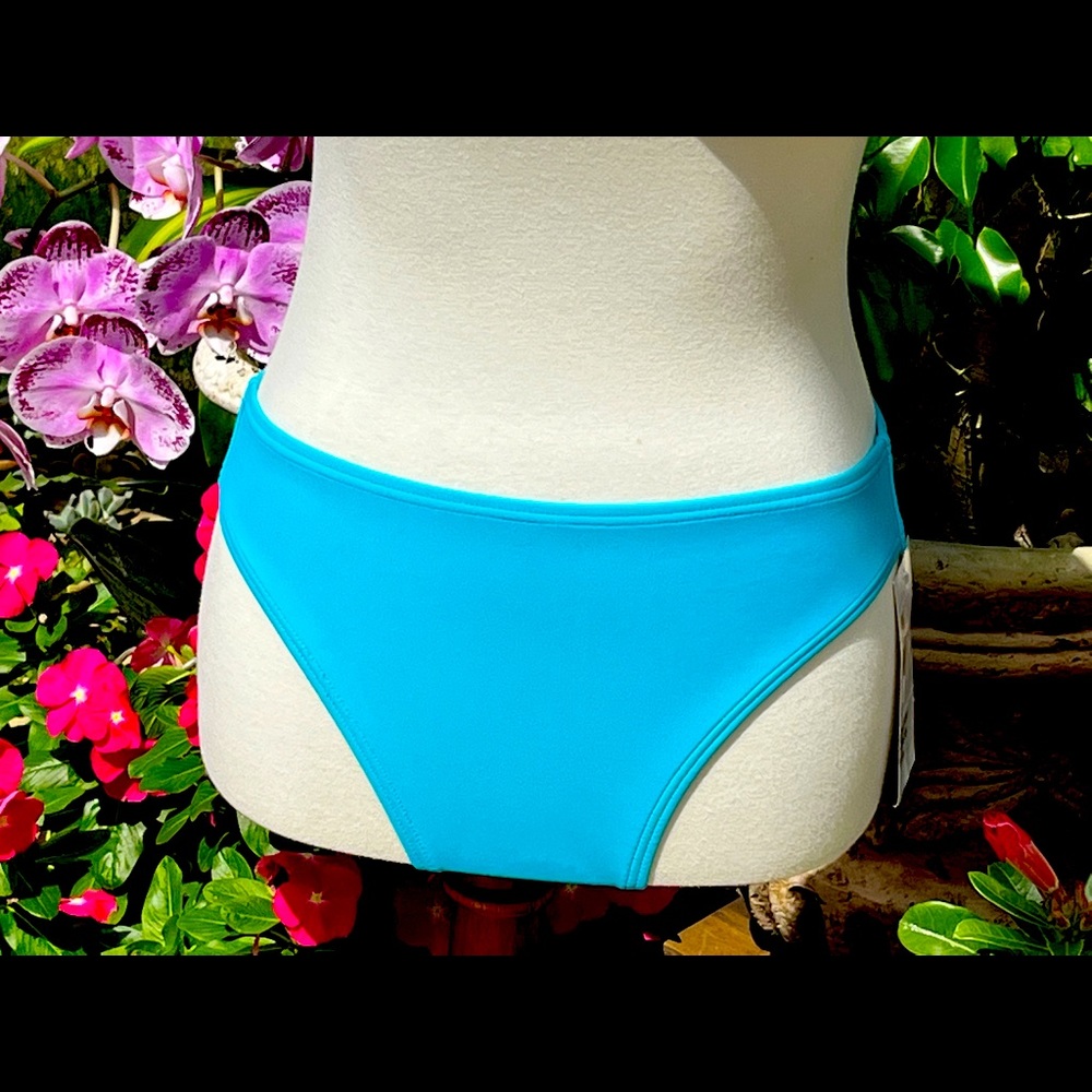 Womens Turquiose High Cut Bikini Bottoms / Size Medium